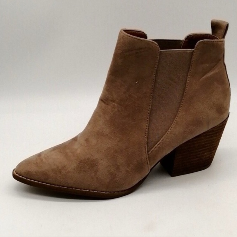 Beast western faux suede Ankle Booties boots stacked heel slip on tan 9